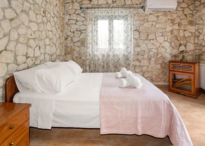 빌라 Stone House In Olive Grove - Former Denis Stone