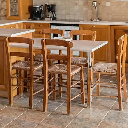 Stone House In Olive Grove - Former Denis Stone * טרפזאקי