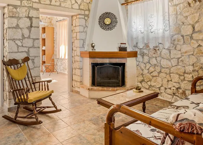 Stone House In Olive Grove - Former Denis Stone فيلة