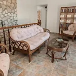 Stone House In Olive Grove - Former Denis Stone 빌라 트라페자키