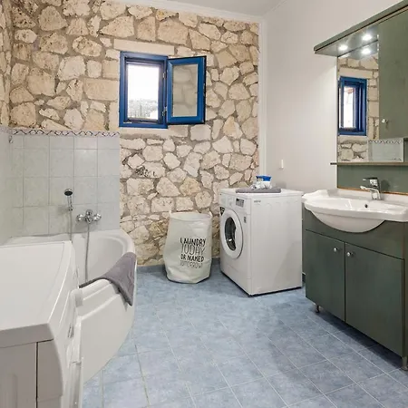 Stone House In Olive Grove - Former Denis Stone Vila